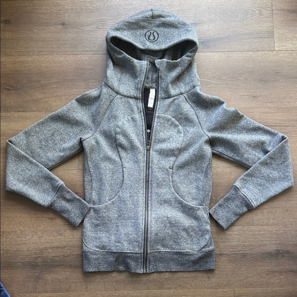 lululemon athletica Girls' Heather Gray Hooded Zip Jacket ! Size 6